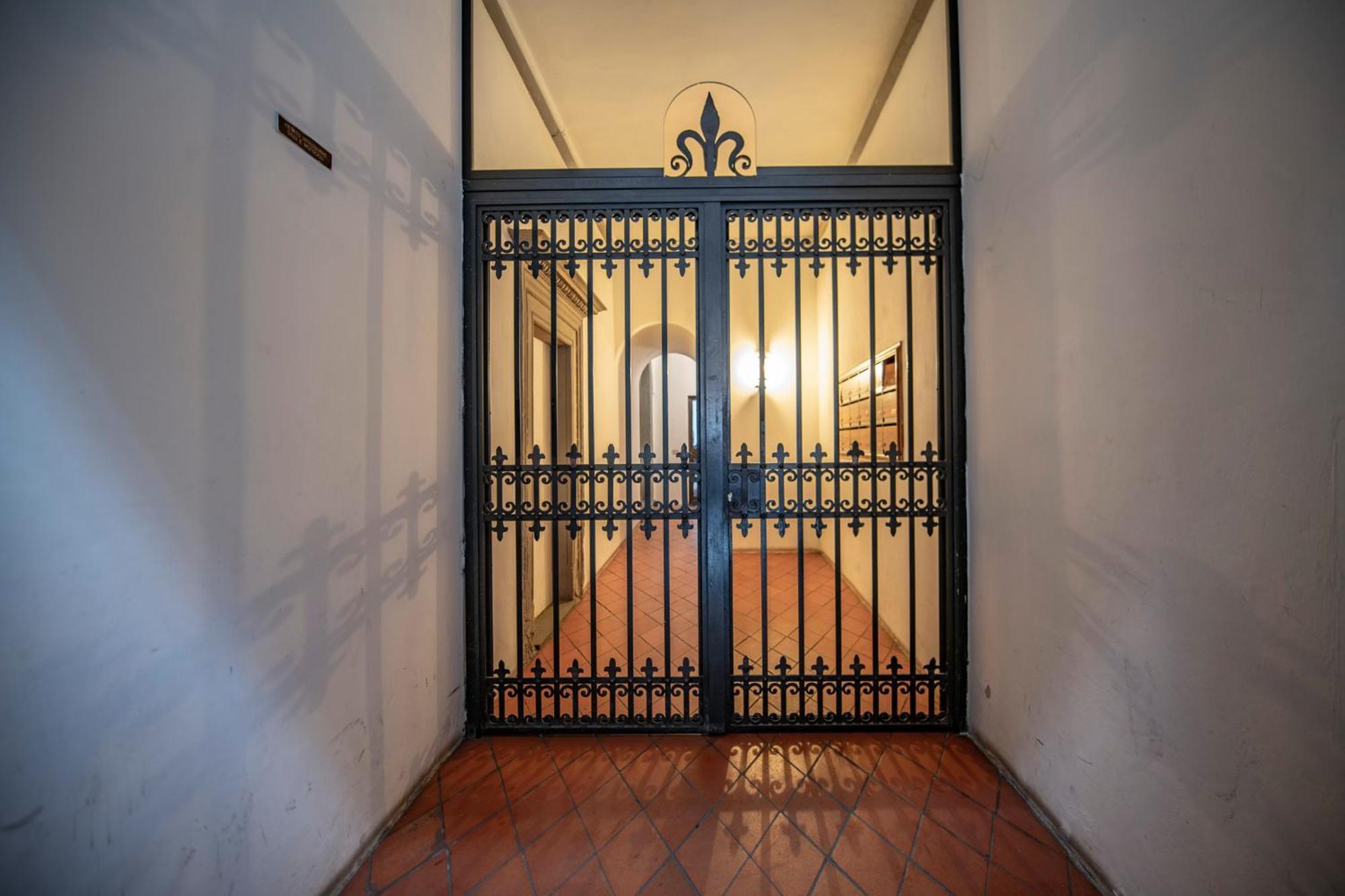 Mamo Florence - Borgo San Jacopo Apartment 外观 照片